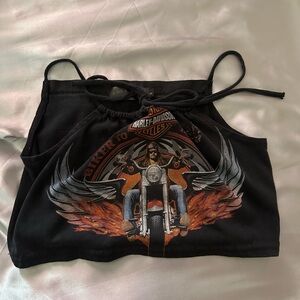 Small Knee Deep Cropped Harley Davidsons shirt. Says “biker to the bone”